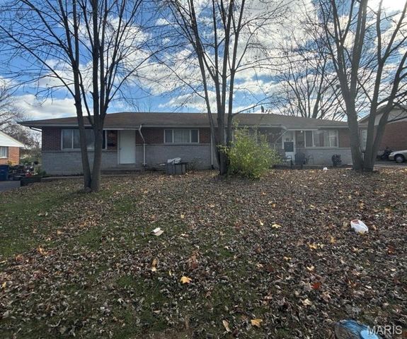 1116-1118 Chargene Street, St Charles, MO 63301