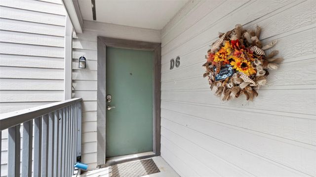3220 69th Street D6, Galveston, TX 77551