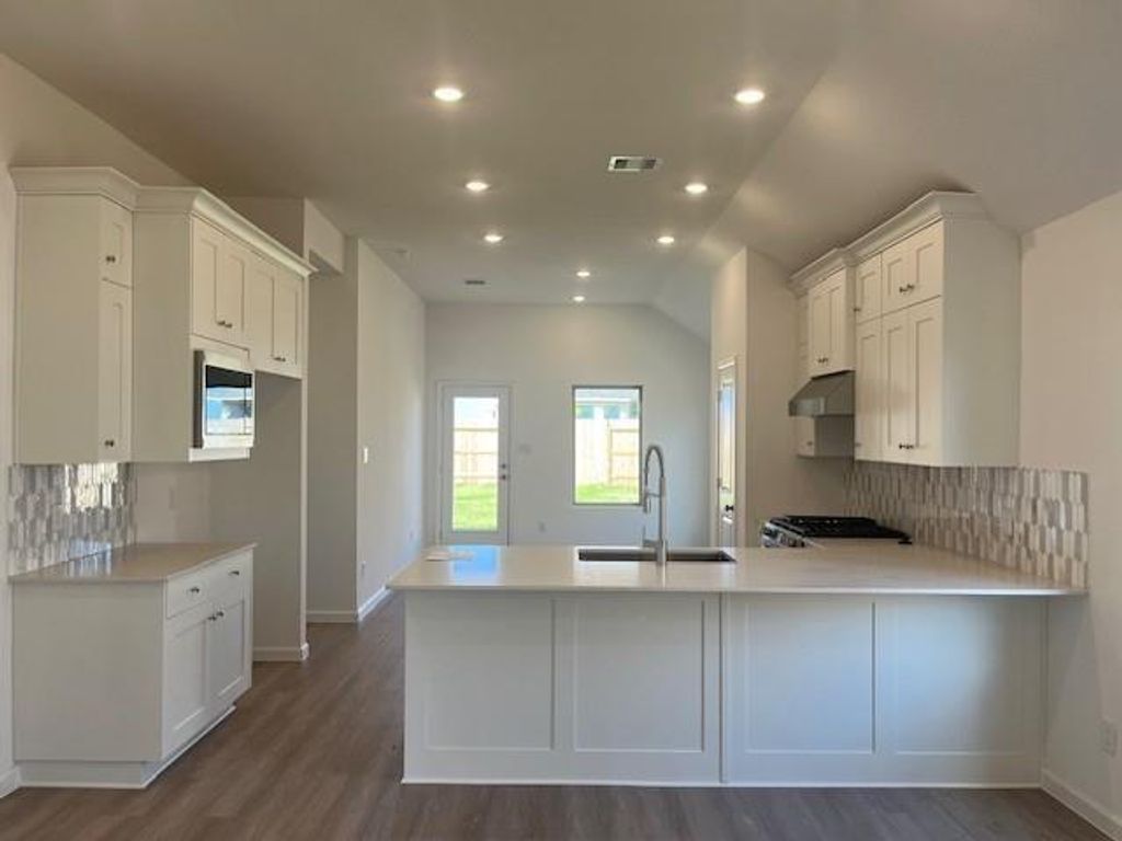 8306 Poseidon Cove Lane, Katy, TX 77493