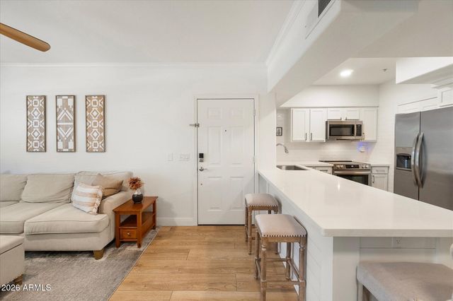 15095 N THOMPSON PEAK Parkway 2027, Scottsdale, AZ 85260