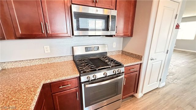 2683 Upland Dawn Court, Las Vegas, NV 89142