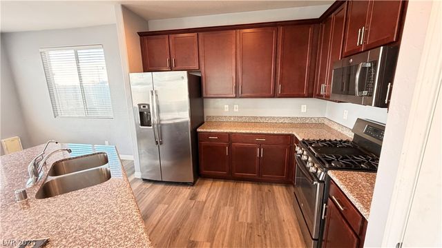2683 Upland Dawn Court, Las Vegas, NV 89142