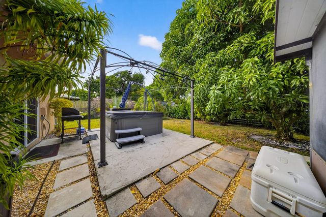 849 Camellia Drive, Royal Palm Beach, FL 33411