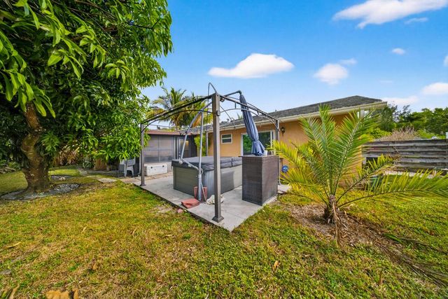 849 Camellia Drive, Royal Palm Beach, FL 33411