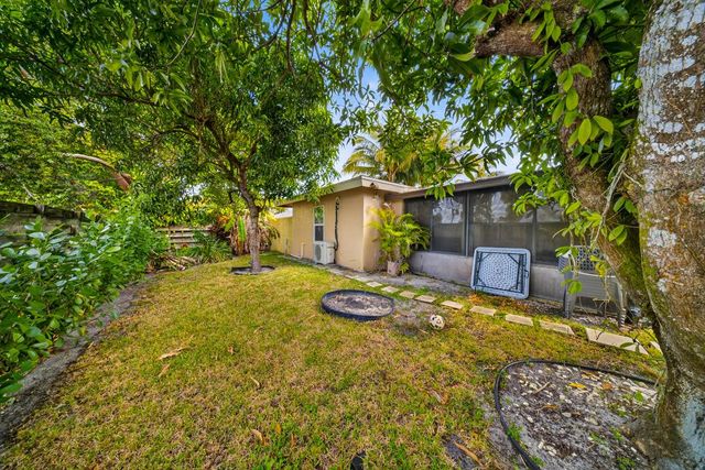 849 Camellia Drive, Royal Palm Beach, FL 33411