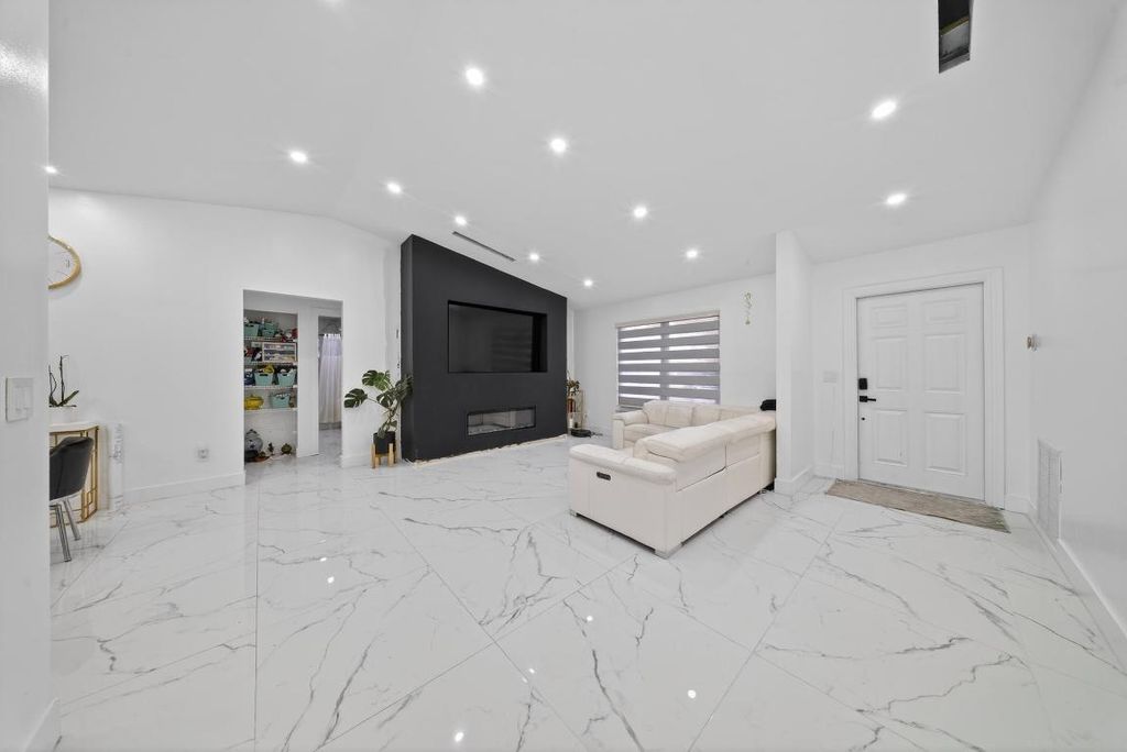 849 Camellia Drive, Royal Palm Beach, FL 33411