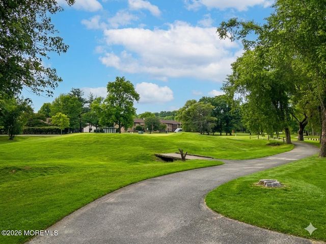 115 Amberly Drive H, Manalapan, NJ 07726