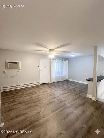 115 Amberly Drive H, Manalapan, NJ 07726