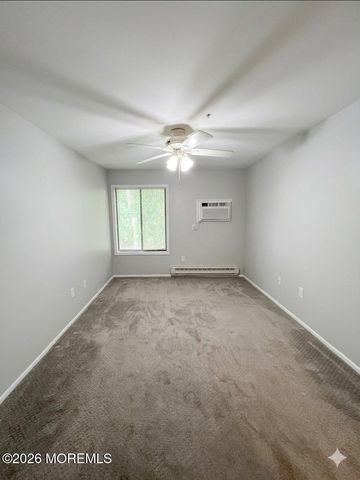 115 Amberly Drive H, Manalapan, NJ 07726