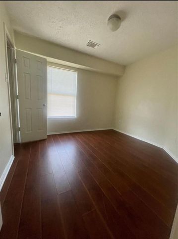 13064 Peppergate Lane, Houston, TX 77044
