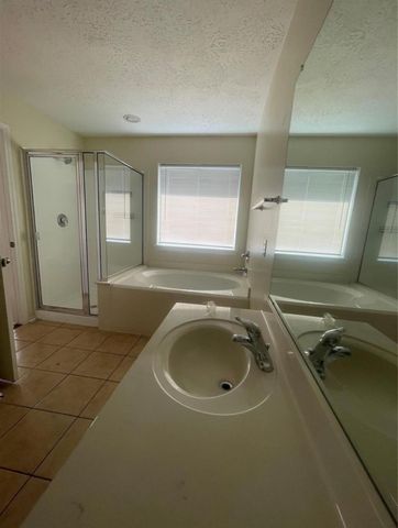 13064 Peppergate Lane, Houston, TX 77044