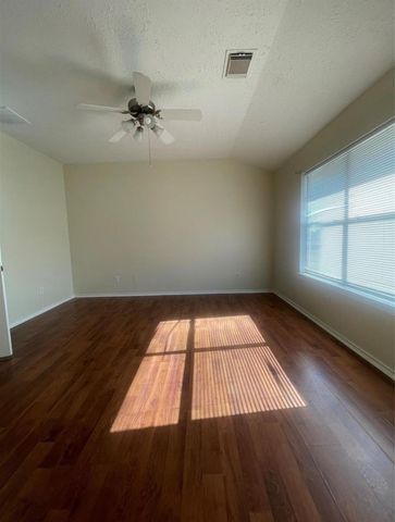 13064 Peppergate Lane, Houston, TX 77044