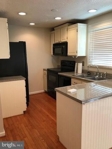 3288 WYNDALE CT, Woodbridge, VA 22192