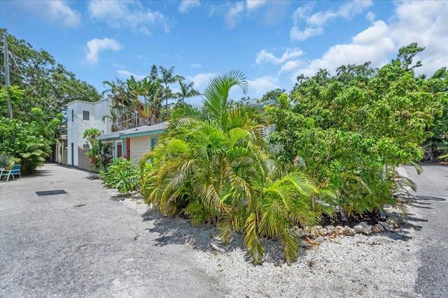 1760 WISCONSIN LANE, Sarasota, FL 34239