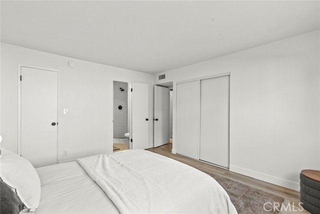 5400 Newcastle 12, Encino (los Angeles), CA 91316