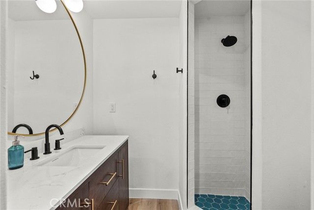 5400 Newcastle 12, Encino (los Angeles), CA 91316