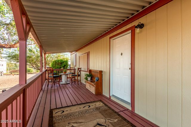 164 N WICKIUP Road, Apache Junction, AZ 85119