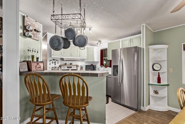 164 N WICKIUP Road, Apache Junction, AZ 85119