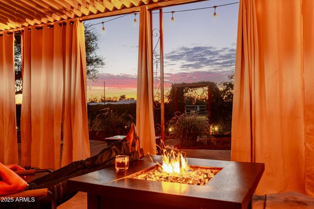 164 N WICKIUP Road, Apache Junction, AZ 85119