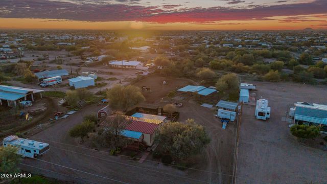 164 N WICKIUP Road, Apache Junction, AZ 85119