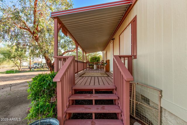 164 N WICKIUP Road, Apache Junction, AZ 85119