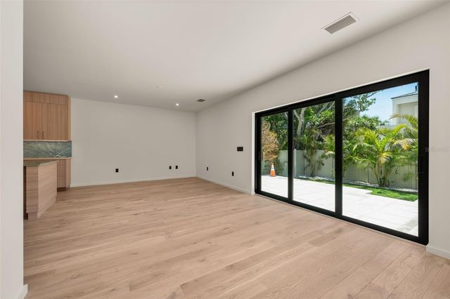 1680 CHERRY LANE, Sarasota, FL 34236