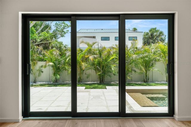 1680 CHERRY LANE, Sarasota, FL 34236