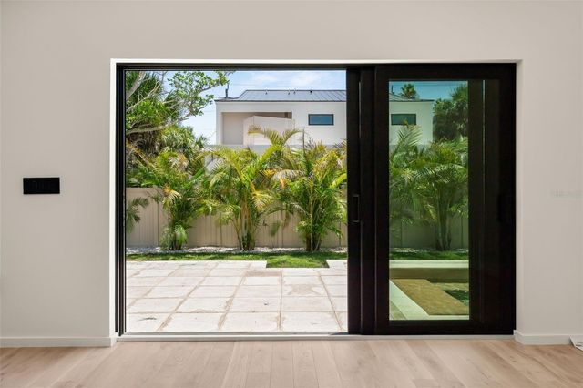1680 CHERRY LANE, Sarasota, FL 34236