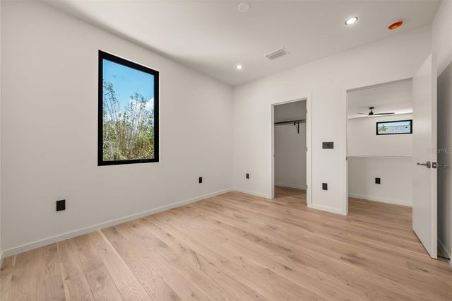 1680 CHERRY LANE, Sarasota, FL 34236