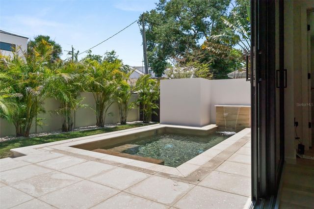 1680 CHERRY LANE, Sarasota, FL 34236