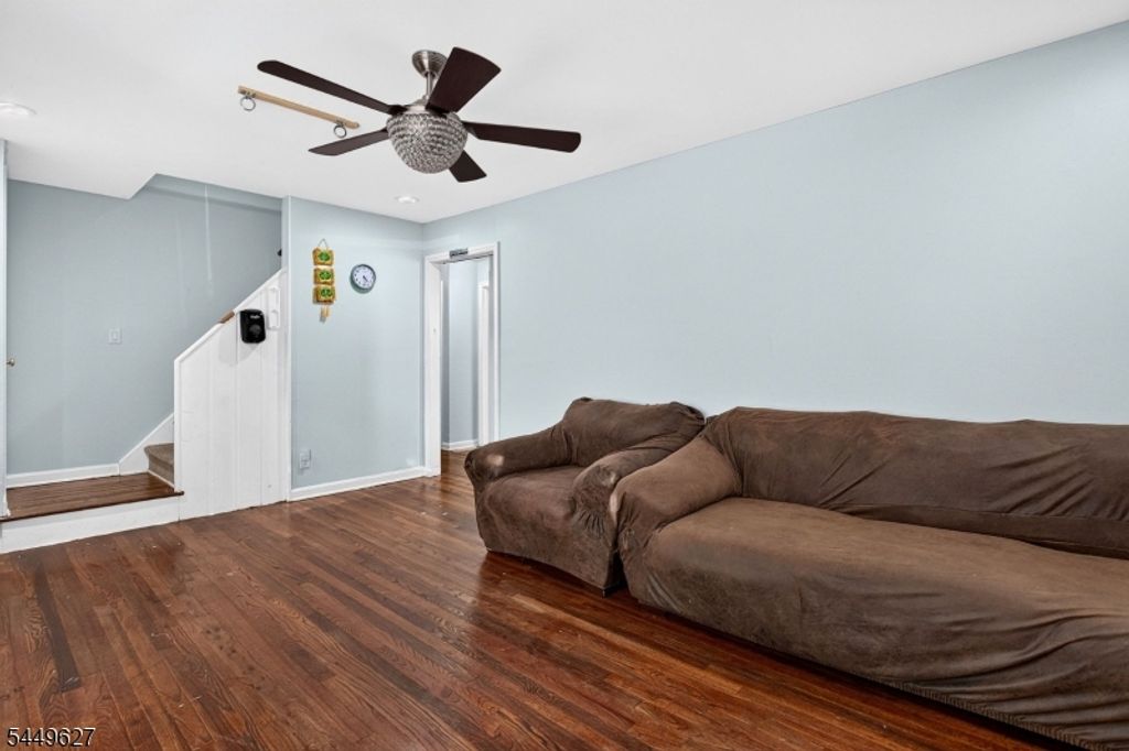 8 Kelly St, Metuchen Boro, NJ 08840 — photo 4