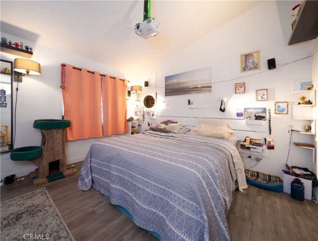 8744 Burnet 7, North Hills, CA 91343