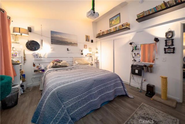 8744 Burnet 7, North Hills, CA 91343