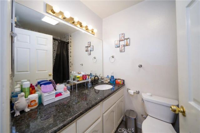 8744 Burnet 7, North Hills, CA 91343