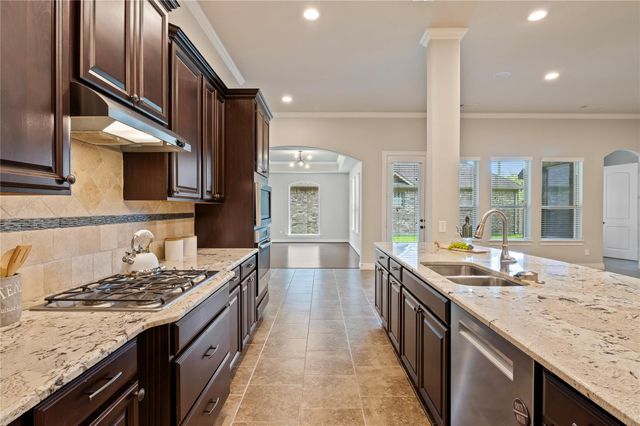 2024 Nogalas Lane, League City, TX 77573