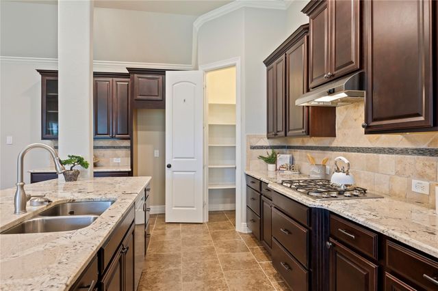 2024 Nogalas Lane, League City, TX 77573