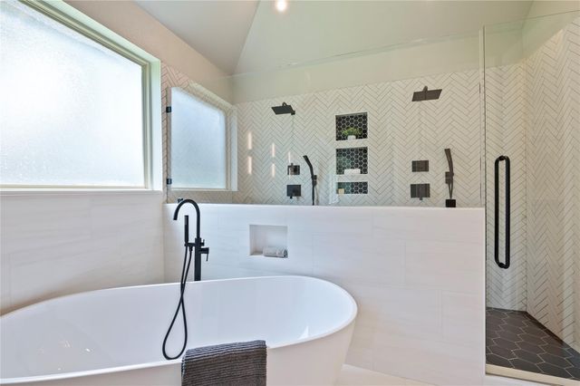 2024 Nogalas Lane, League City, TX 77573