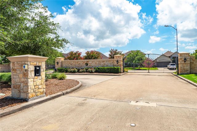 2024 Nogalas Lane, League City, TX 77573