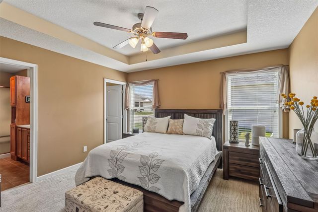 4529 145th Street, Urbandale, IA 50323