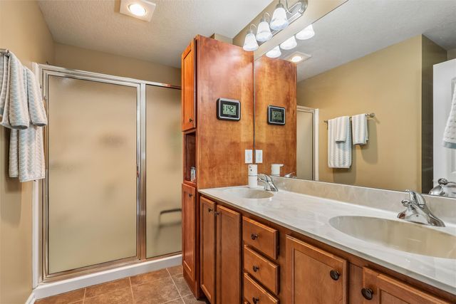 4529 145th Street, Urbandale, IA 50323