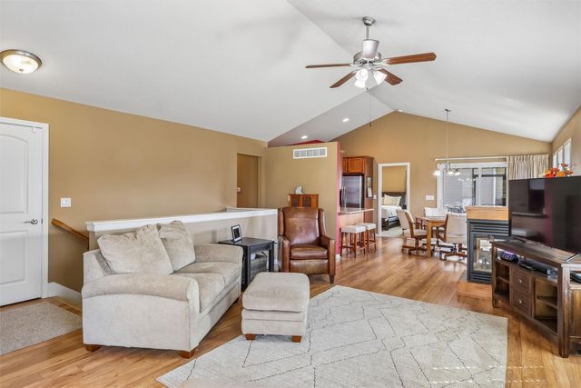 4529 145th Street, Urbandale, IA 50323