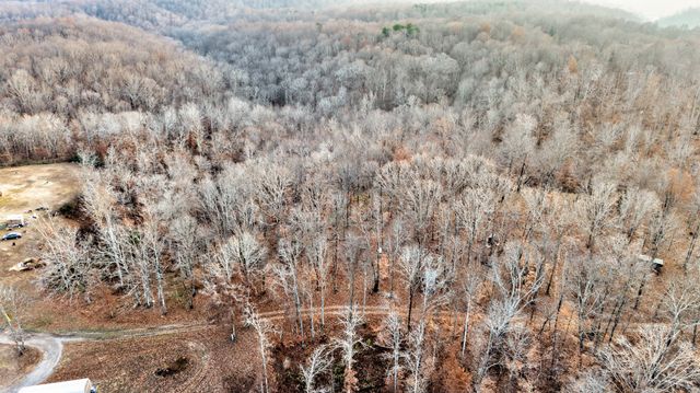 100 Waynoe Road, Ashland City, TN 37015