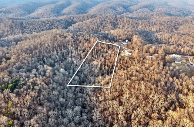 100 Waynoe Road, Ashland City, TN 37015