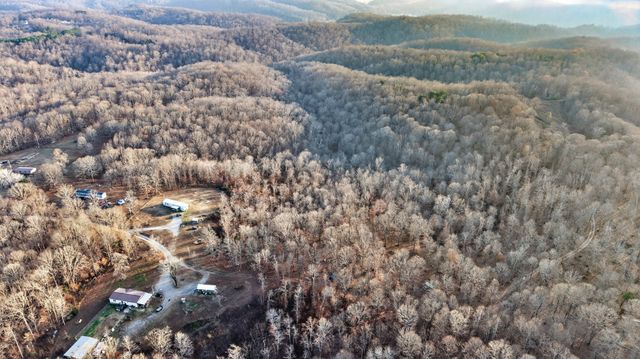 100 Waynoe Road, Ashland City, TN 37015