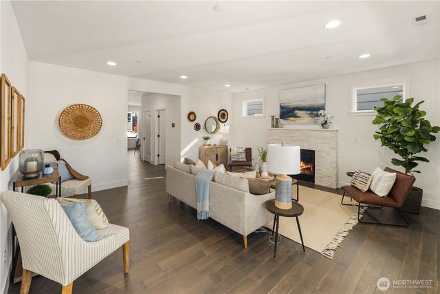 729 211th Place SE, Bothell, WA 98021