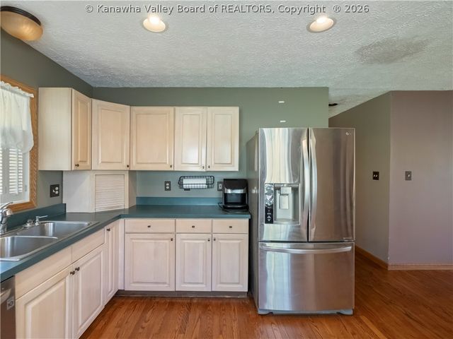 214 Cedar Drive, Scott Depot, WV 25560