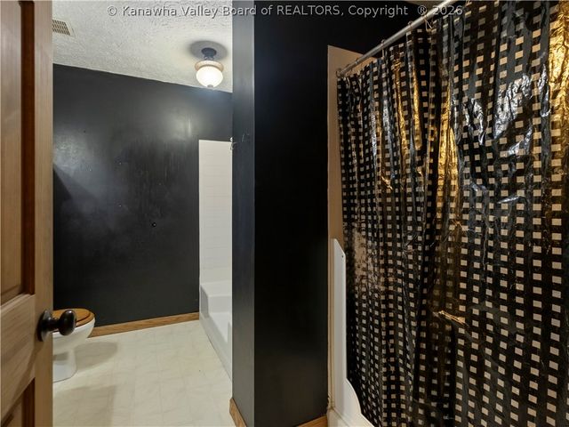 214 Cedar Drive, Scott Depot, WV 25560