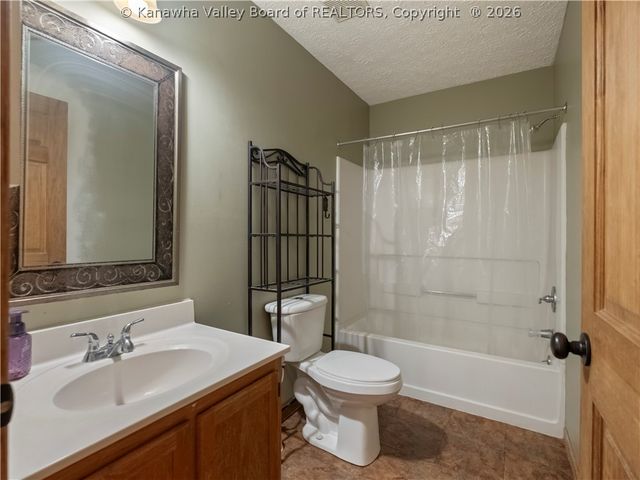214 Cedar Drive, Scott Depot, WV 25560