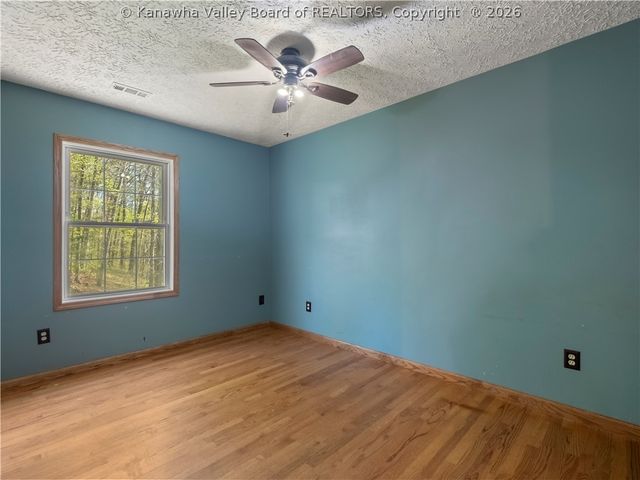 214 Cedar Drive, Scott Depot, WV 25560