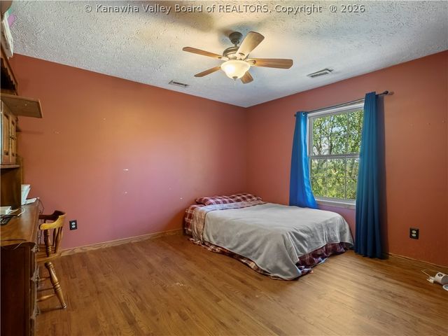 214 Cedar Drive, Scott Depot, WV 25560